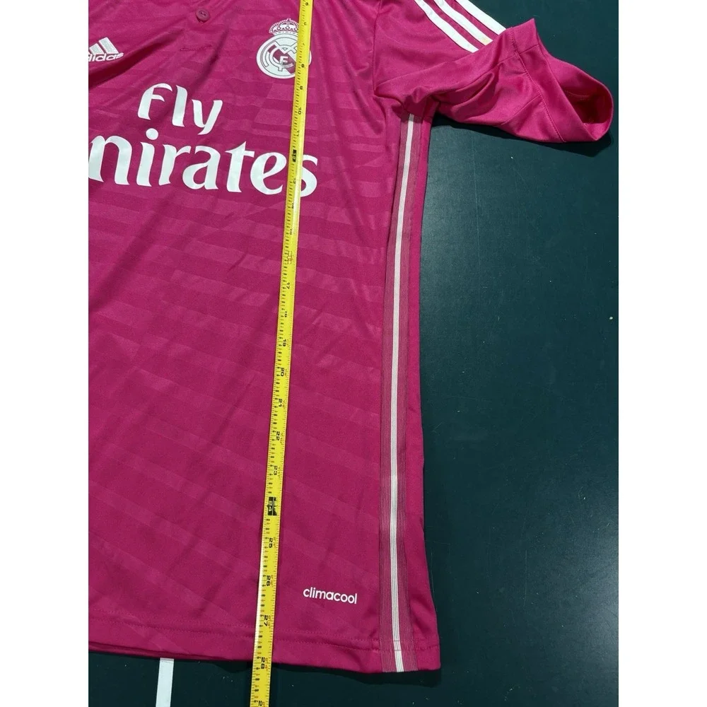 adidas has yellow